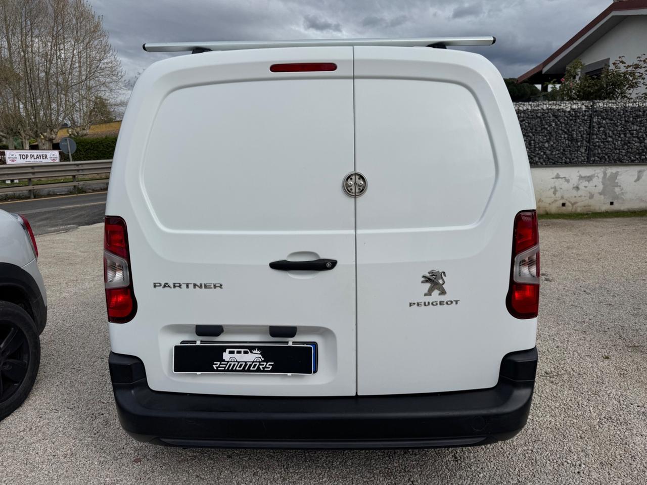 peugeot partner