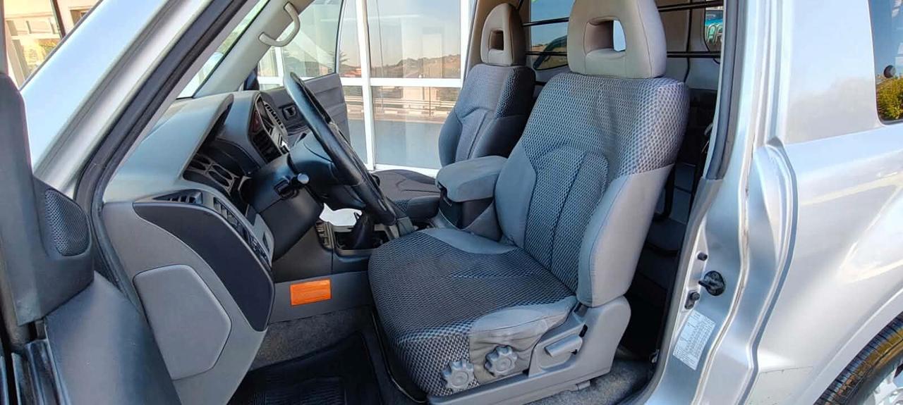 Mitsubishi Pajero 2.5 TDI 3p. Autocarro