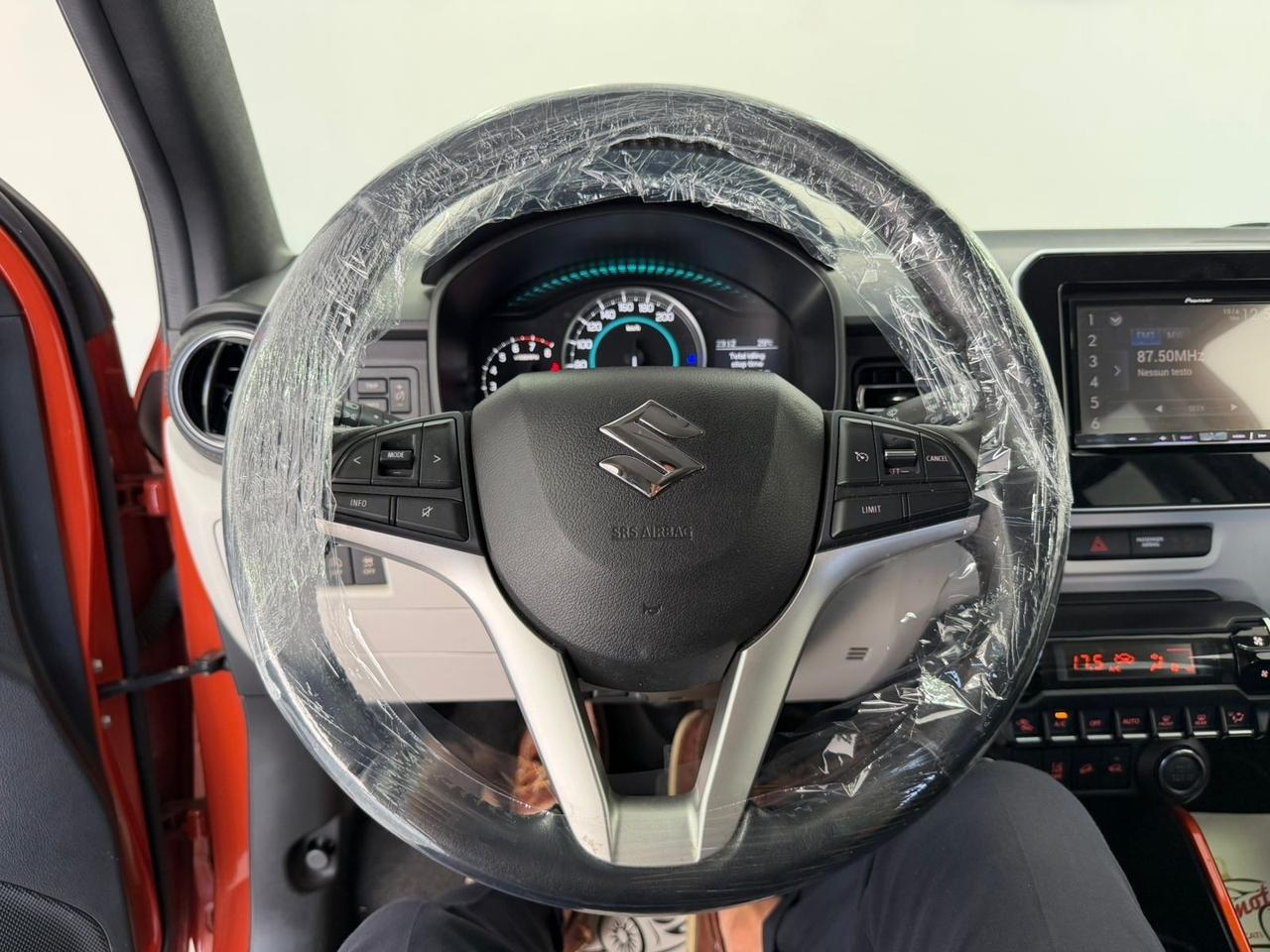 Suzuki Ignis 1.2 Hybrid 4WD All Grip Top-GARANTITA-2017