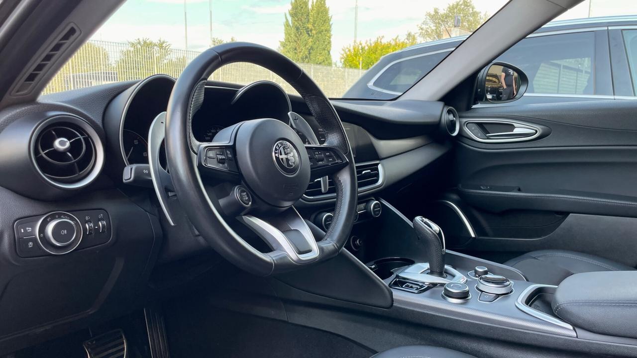 ALFA ROMEO GIULIA 2.2 SPRINT TURBODIESEL 190CV - FULL LED, PELLE, CAR PLAY