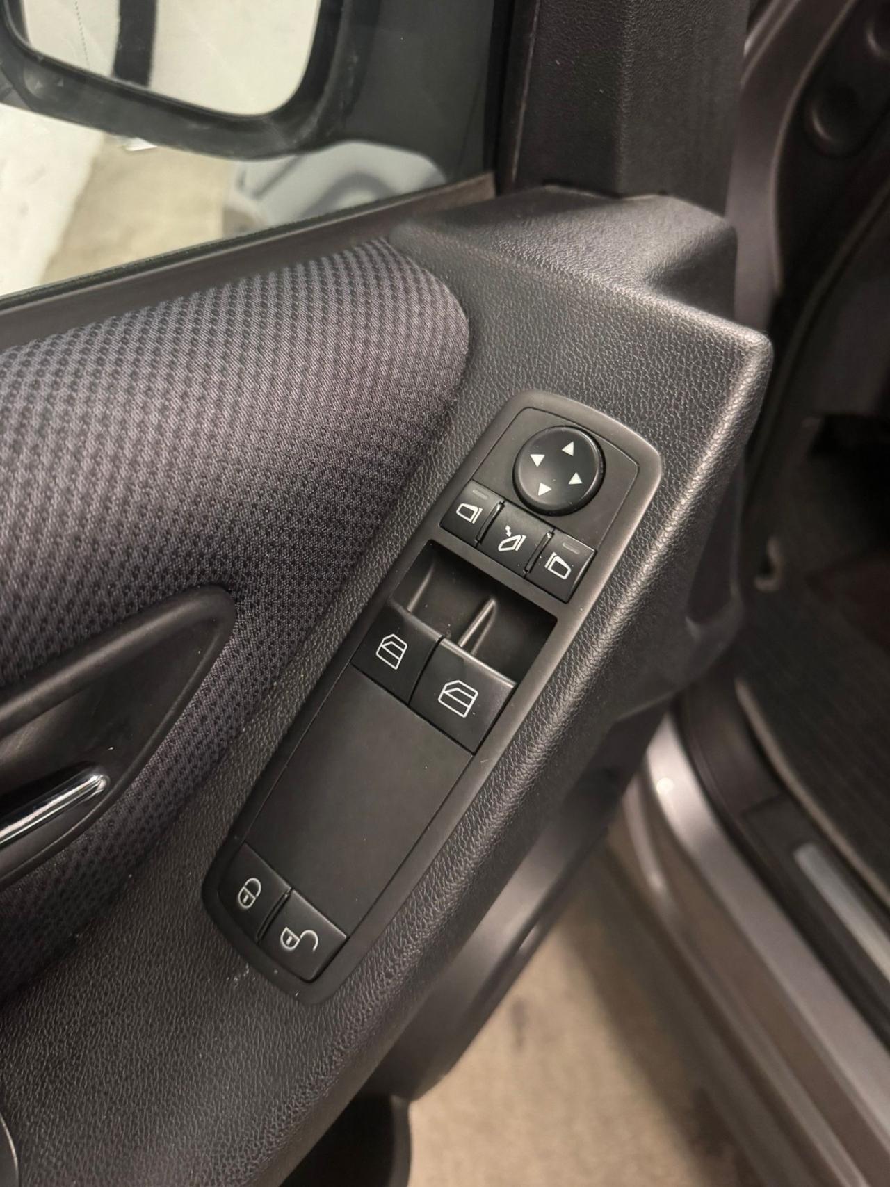 Mercedes-benz A 160 2011 euro 5