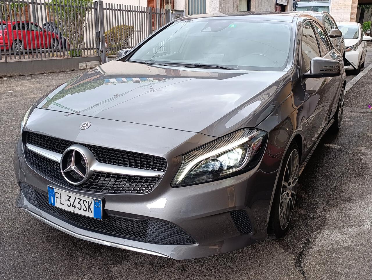 Mercedes-benz A 180 Sport Navi/LED/Telecamera/Cerchi 18