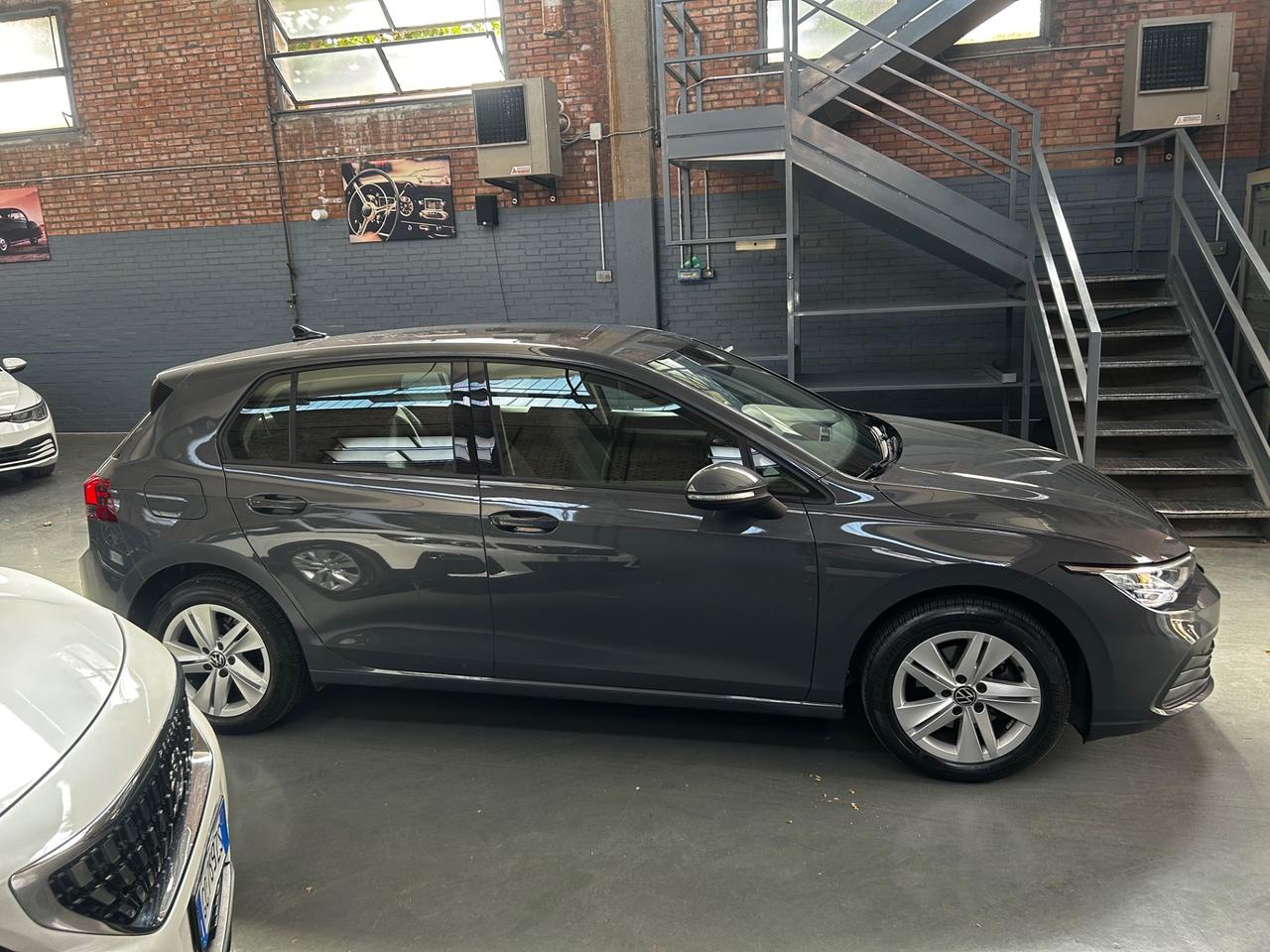 Volkswagen Golf 2.0 TDI 115 CV SCR Life Neopatentati