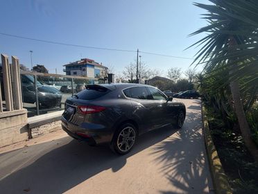 MASERATI - Levante - V6 Diesel 250 CV AWD Gransport