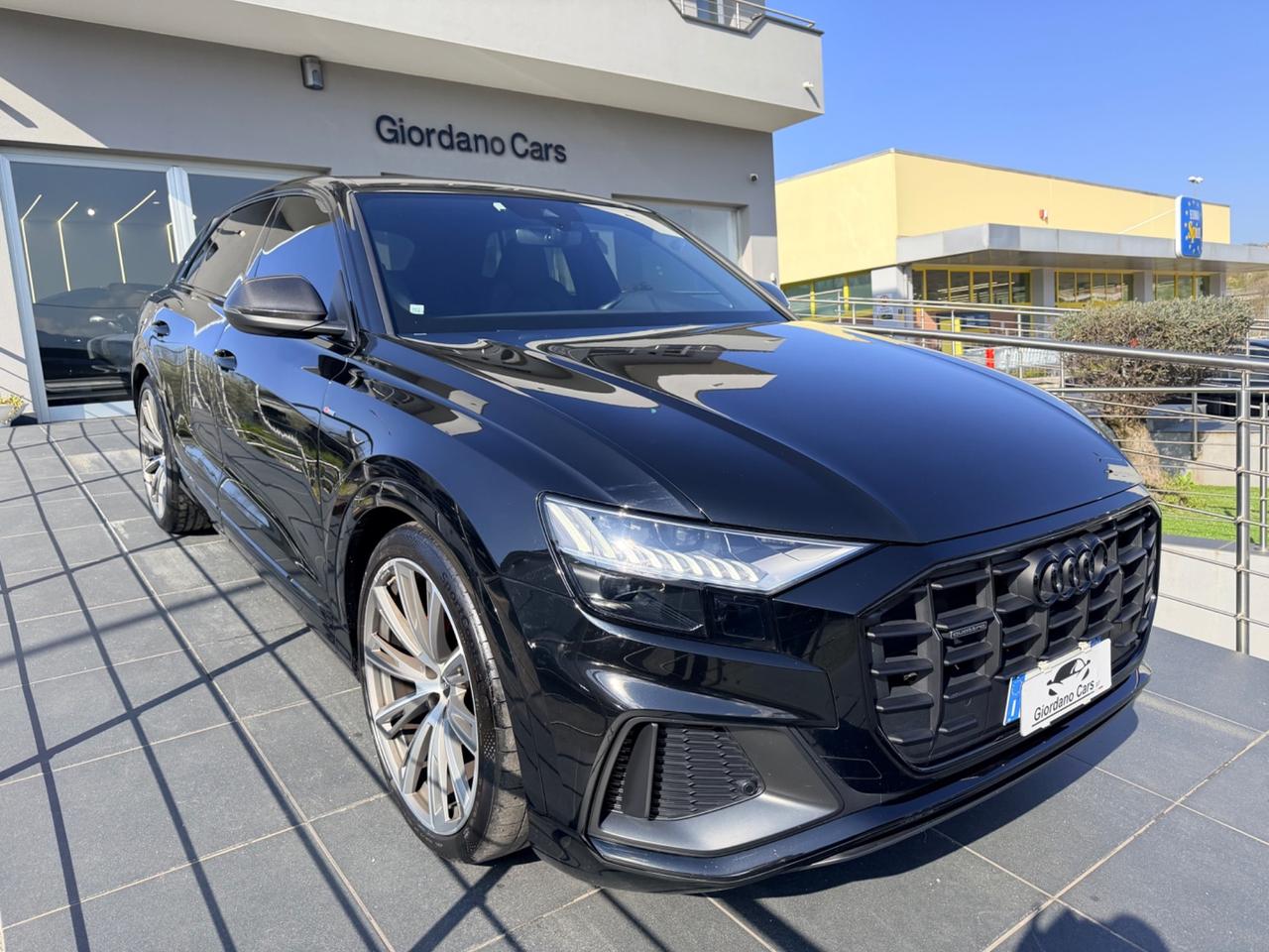 Audi Q8 50 TDI 286 CV quattro s-line plus cerchi 23
