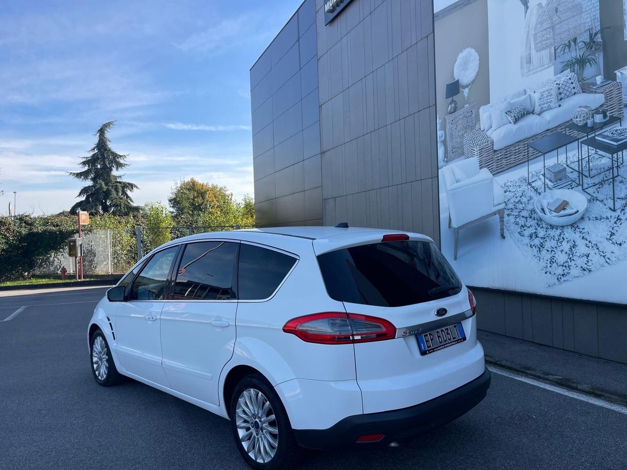 Ford S-Max 2.0 TDCi 163CV Powershift New Titanium