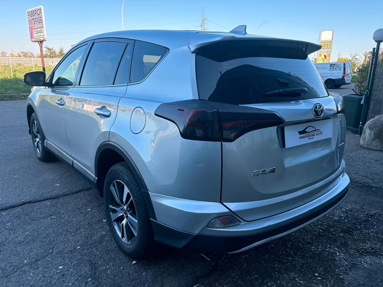 Toyota RAV 4 NEOPANTENTATO RAV4 2.0 D-4D 2WD Business