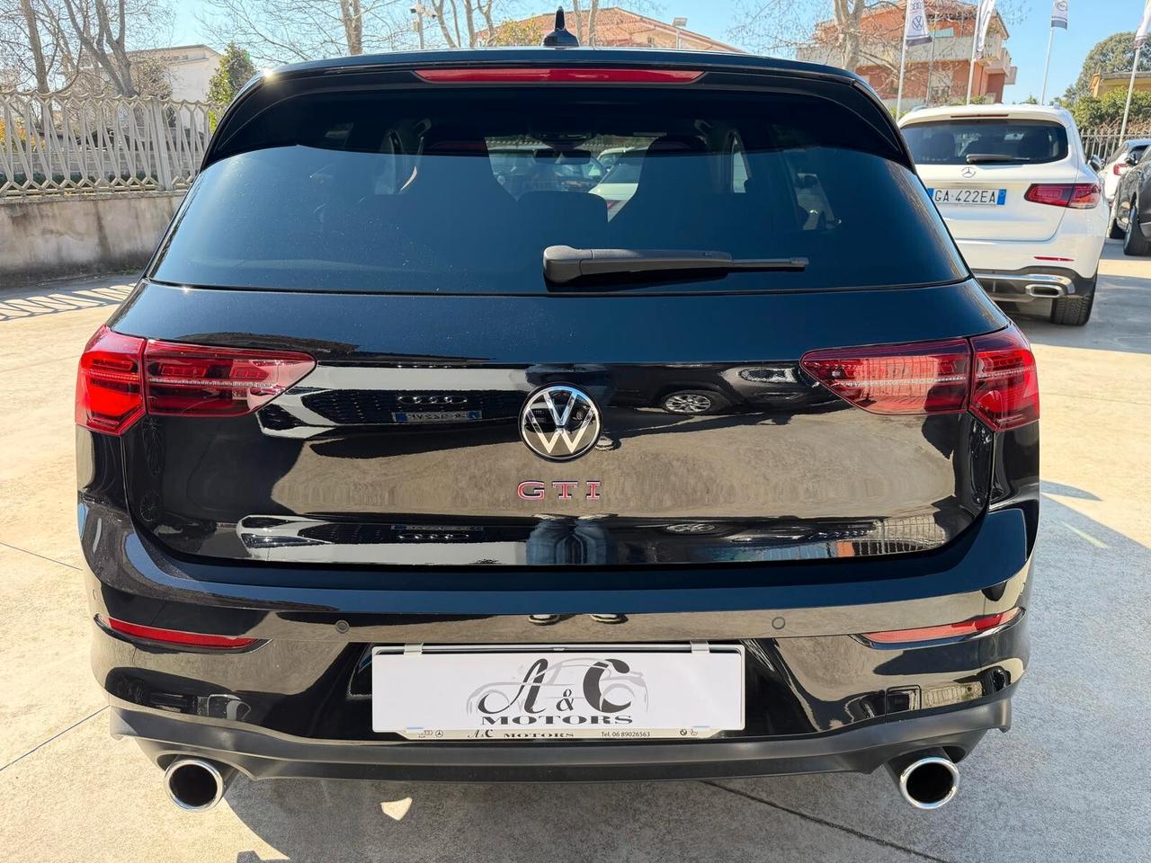 Volkswagen Golf 2.0 TSI GTI DSG