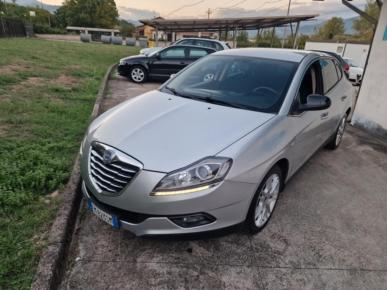Lancia Delta 1.6 MJT DPF Gold - 2012