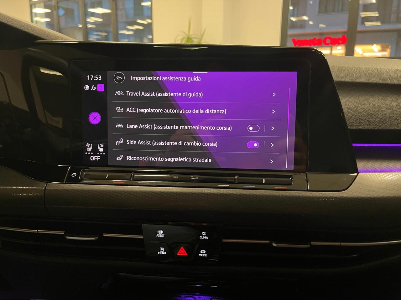 Volkswagen Golf 8 GTI 2.0 TSI 245cv DSG