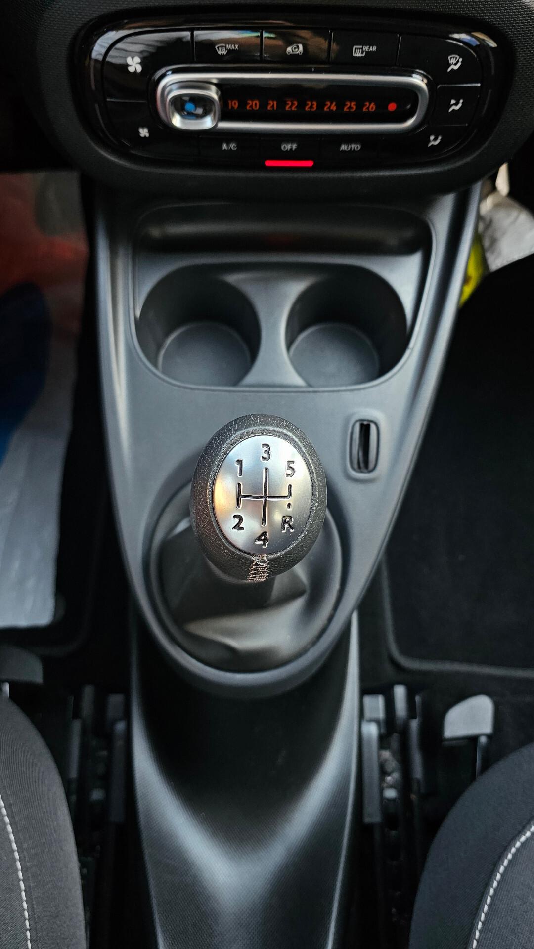 Smart Forfour 70 1.0 Passion NAV ANDROID TAGL UFF LED SENSORI