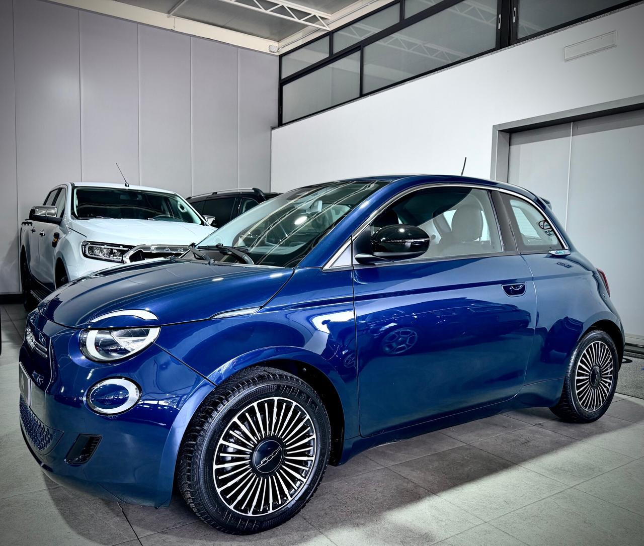 Fiat 500e 42 kWh Icon