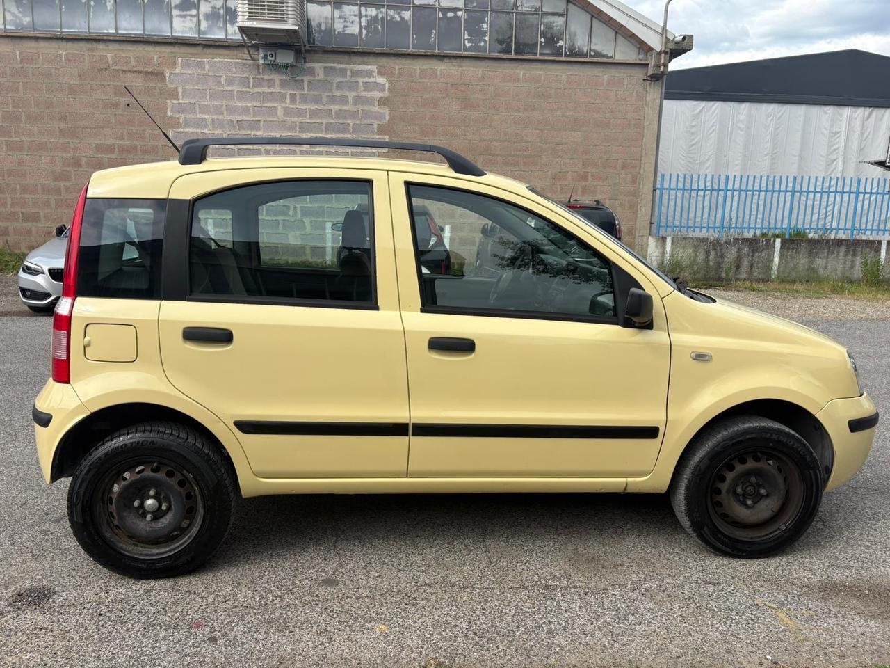 Fiat Panda 1.2 Dynamic natural power 2009 196.000 km