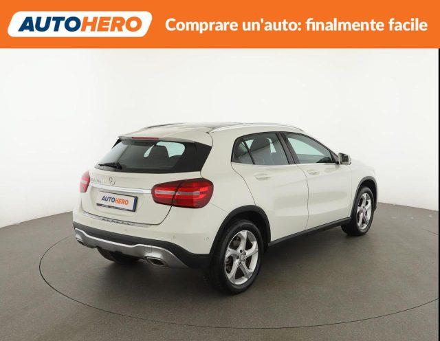 MERCEDES-BENZ GLA 180 d Automatic Sport