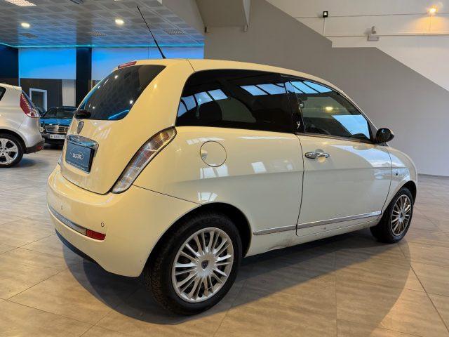 LANCIA Ypsilon 1.2 Versus GPL