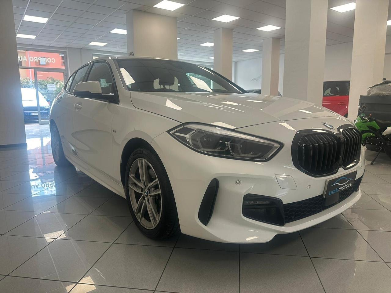 Bmw 118 118d 5p. Msport