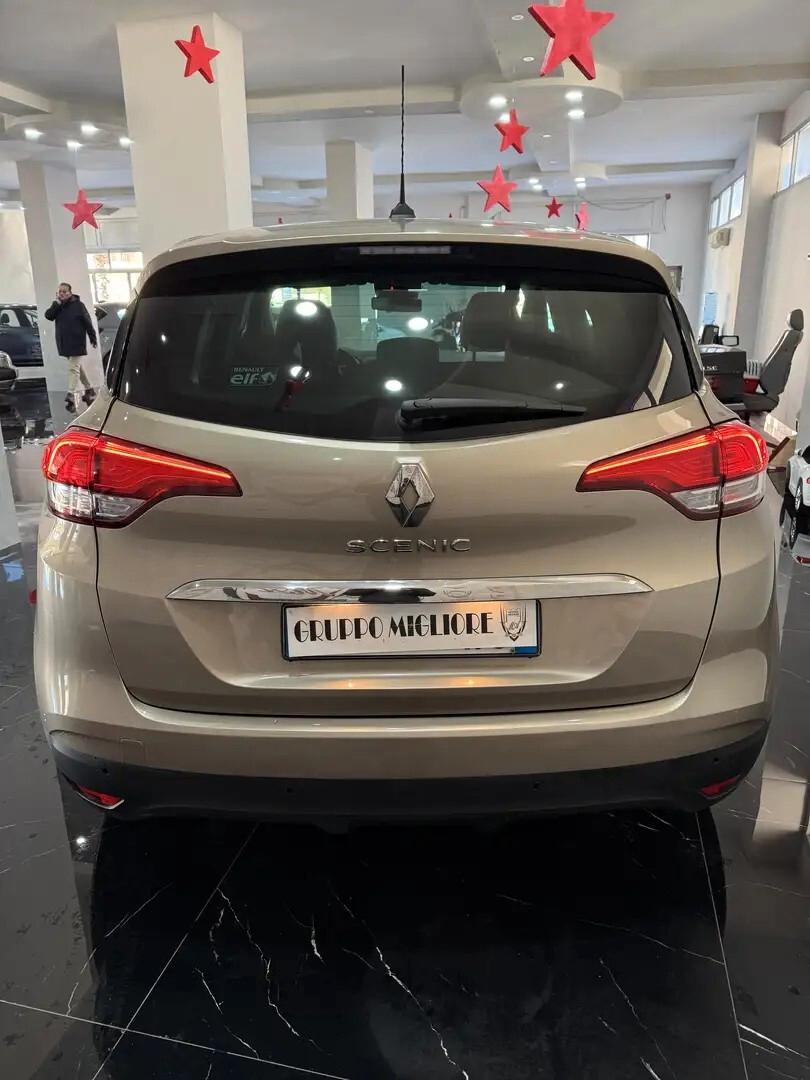 Renault Scénic dCi 8V 110 CV EDC Energy Intens
