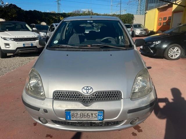 Toyota Yaris 1.3i 16V cat 5 porte