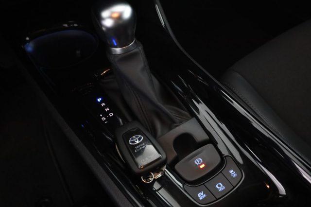 TOYOTA C-HR C-HR 2.0 Hybrid E-CVT Morebusiness
