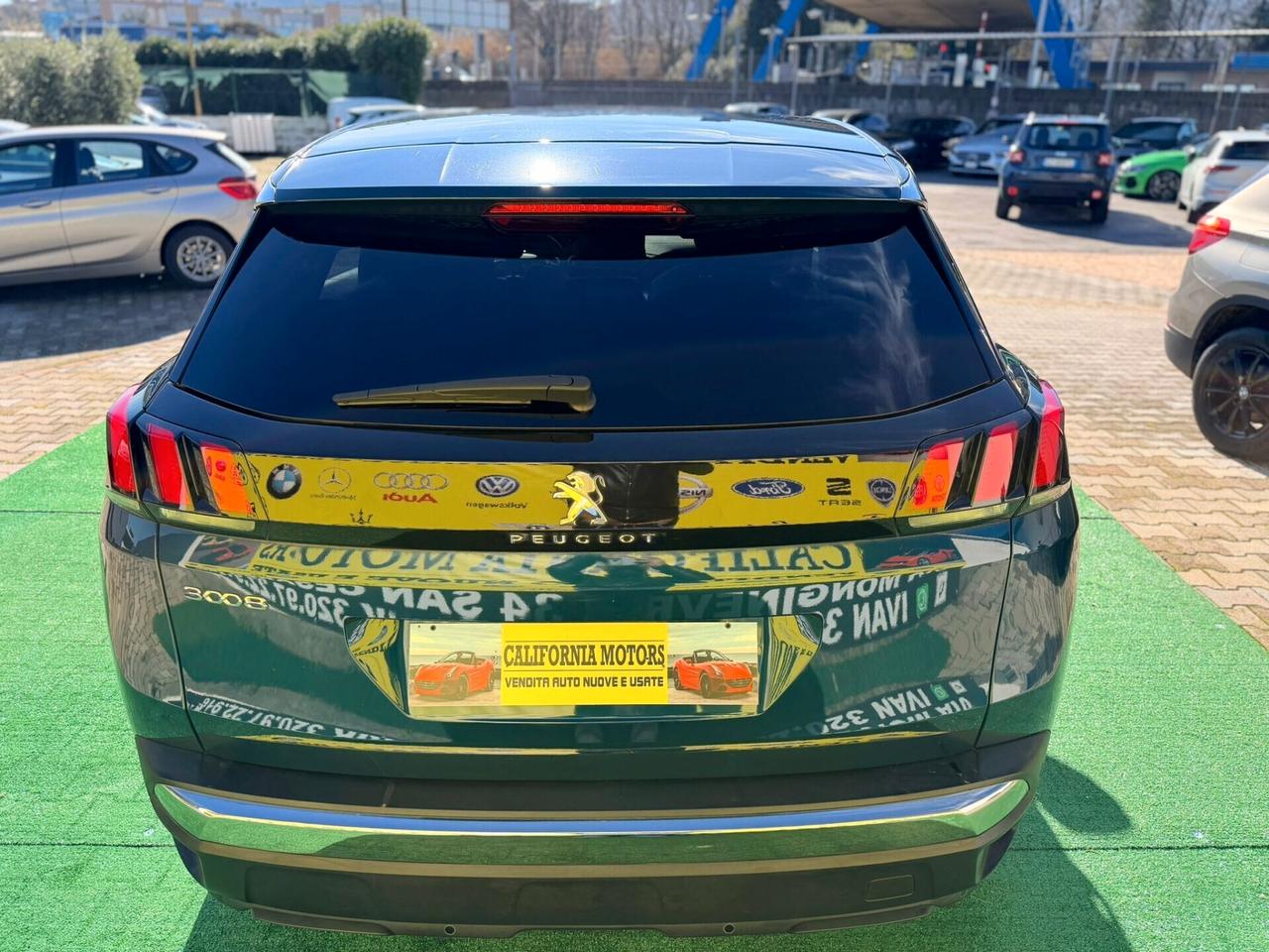 Peugeot 3008 1.5 DIesel 131CV EAT8 Allure Pack anno 10/2022 Permute Garanzia Finanziamento