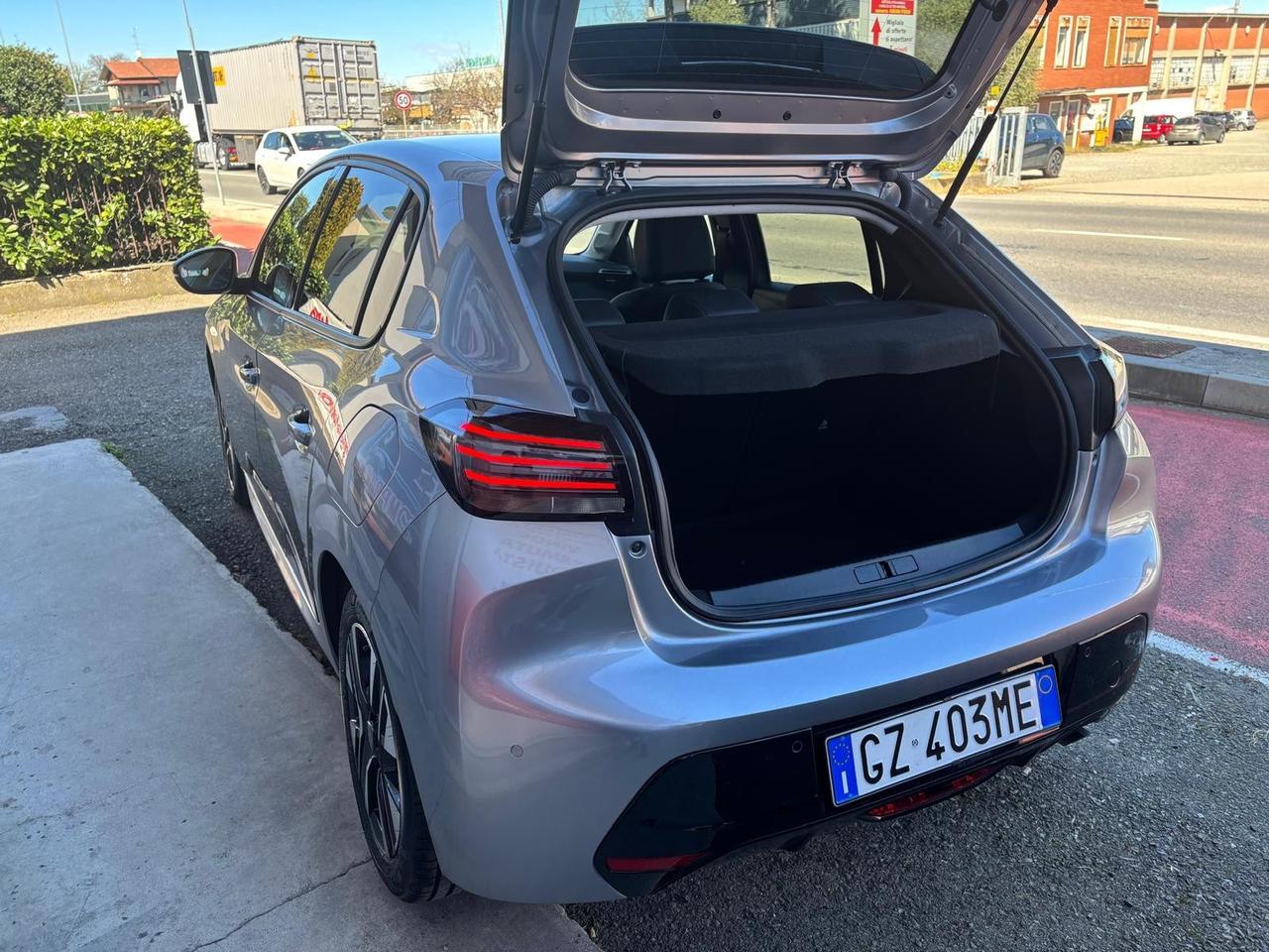 Peugeot 208 PureTech 100 Stop&Start 5 porte Allure