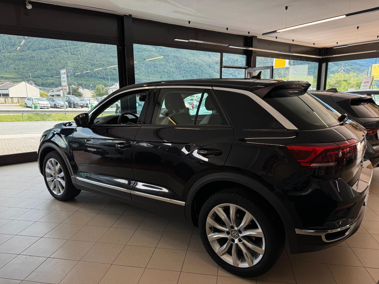 VOLKSWAGEN T-ROC 2.0cc 150CV 4X4 AUTOMATICO DSG
