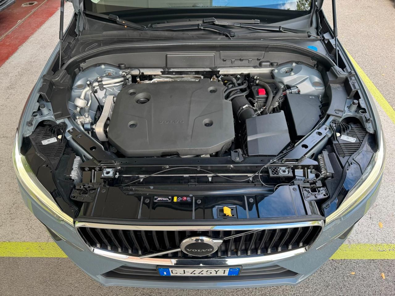 Volvo XC60 2.0b4 MomentumPro AWD GEARTRONIC GAR24M