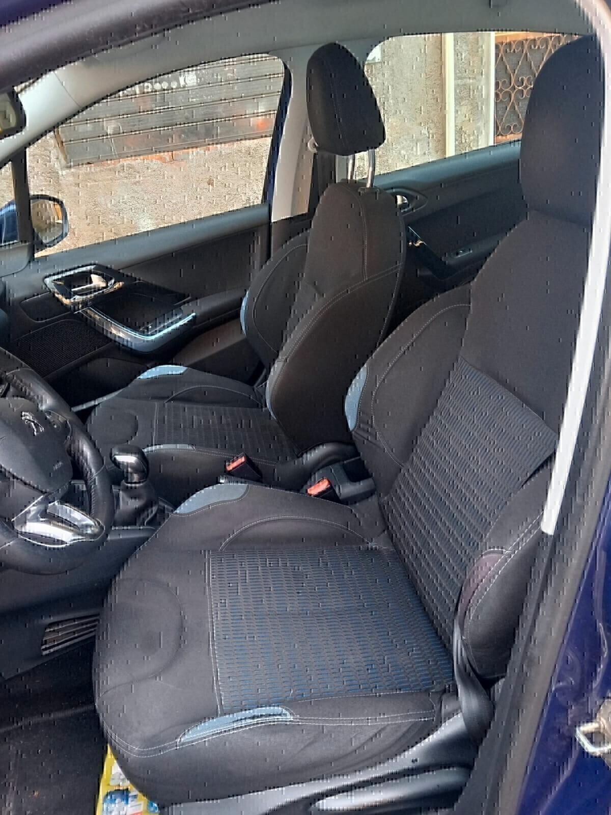 Peugeot 208 1.6 e-HDi 92 CV Stop&Start 5 porte Allure