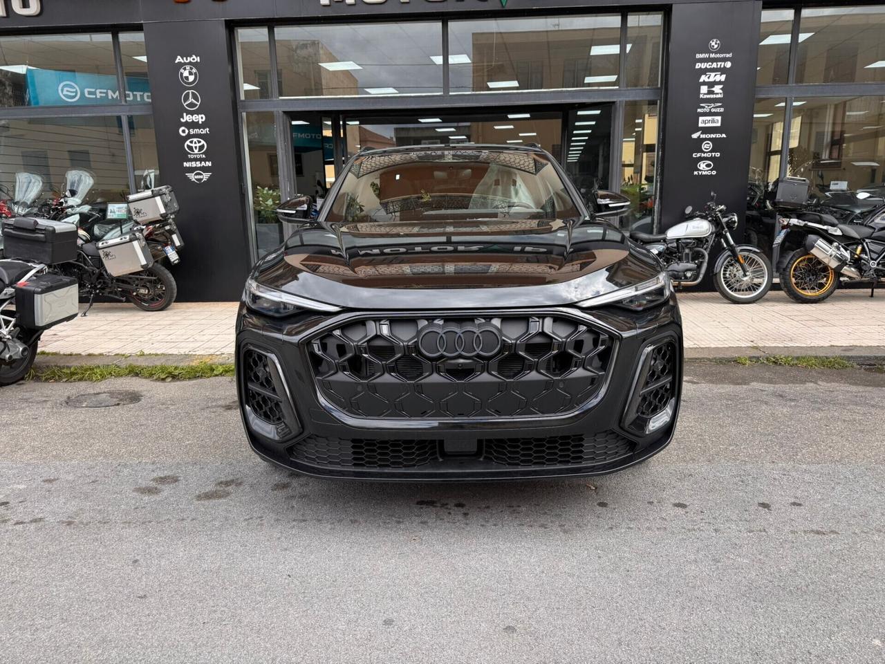 Audi Q5 2.0 TDI mhev S-LINE 204cv REGIME IVA ESPOSTA