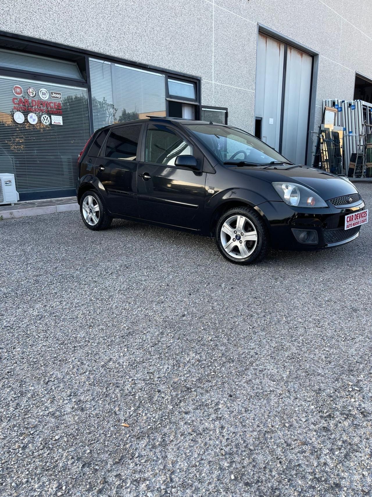 Ford Fiesta 1.4 TDCi - TETTUCCIO- NEOPATENTATI