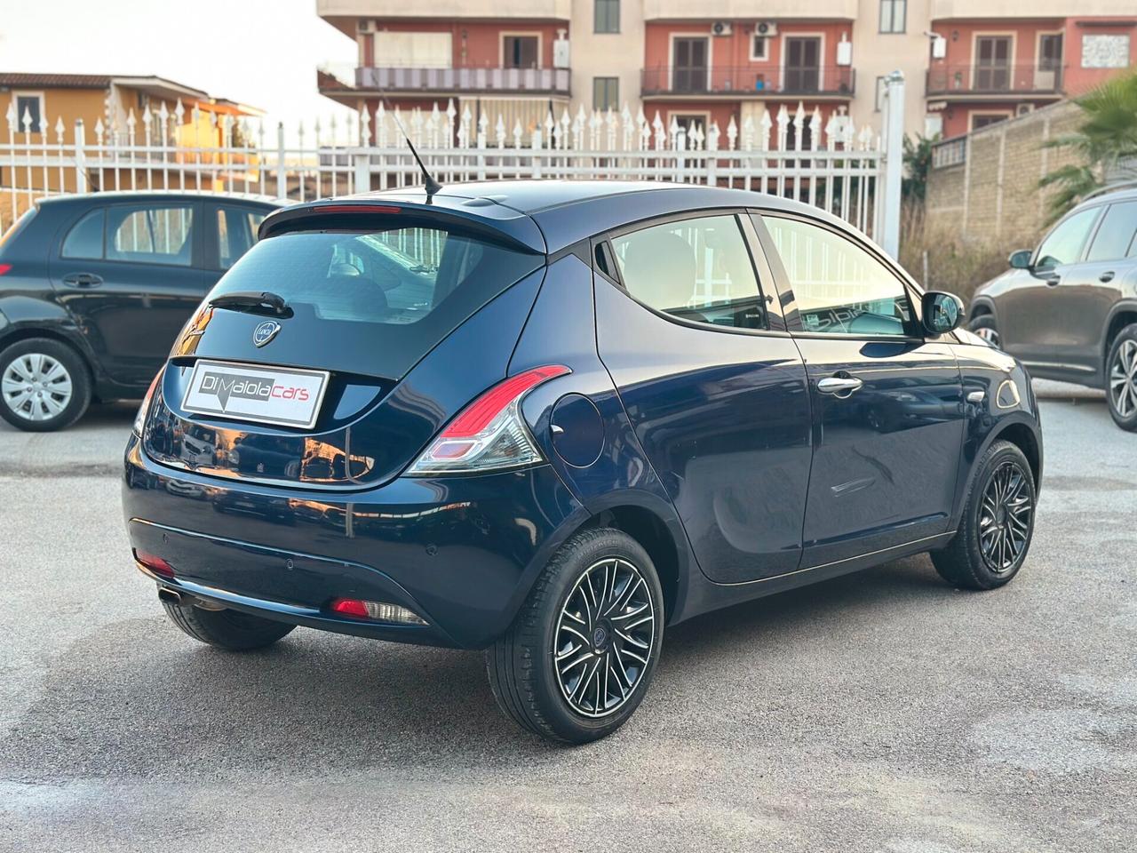 Lancia Ypsilon 1.2 69 CV 5 porte GPL Gold