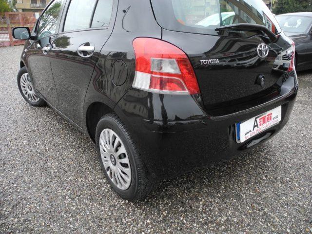 TOYOTA Yaris 1.4 D-4D DPF 5p. 6M - OK NEOPATENTATI - DA VETRINA