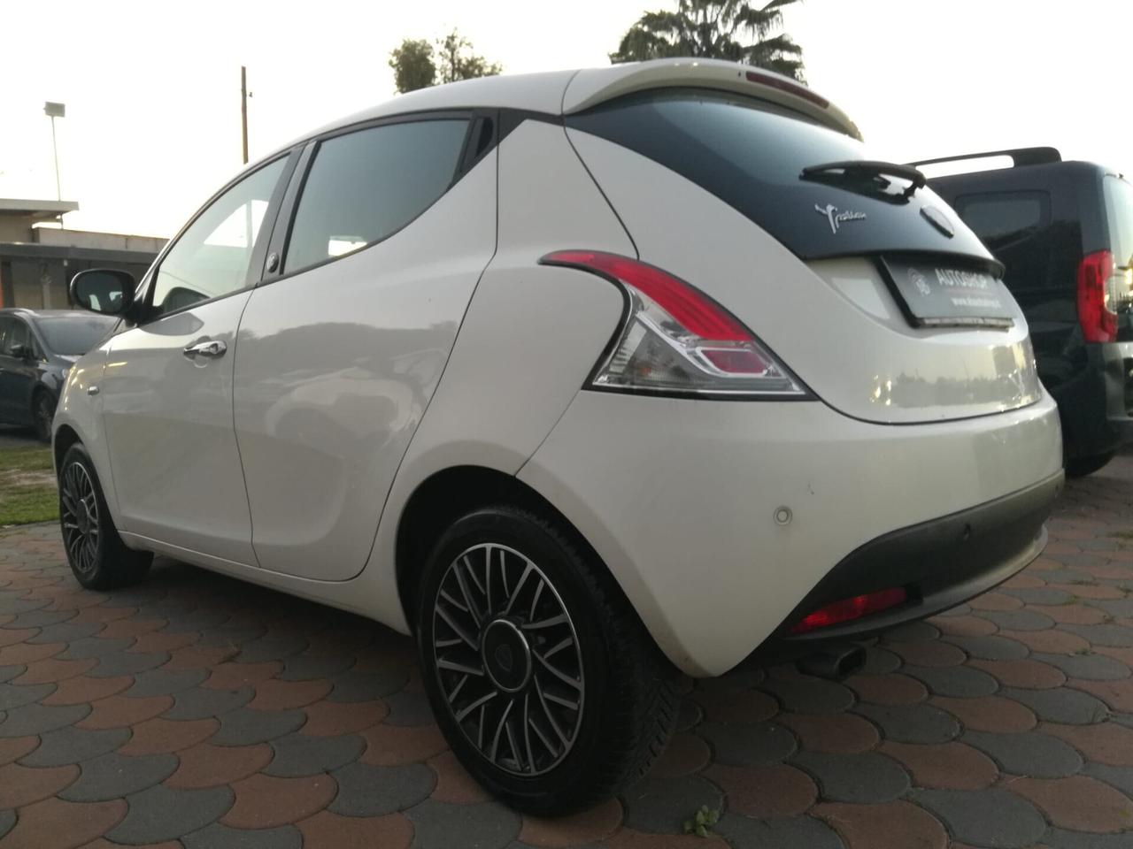 LANCIA - Ypsilon - 1.2 69 CV 5p. Gold - NEOPATENTA
