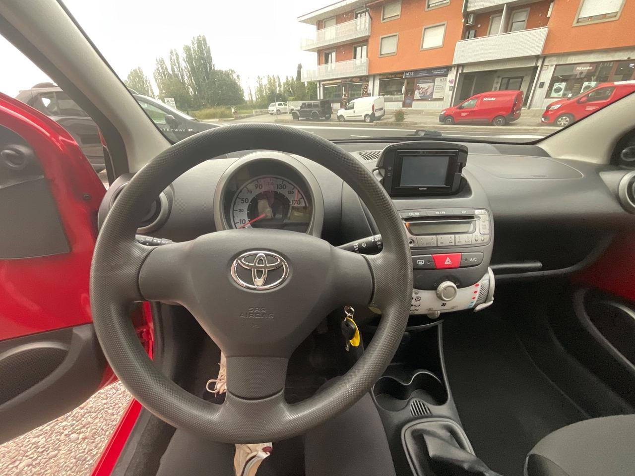 Toyota Aygo 1.0 12V VVT-i 5 porte Active Connect
