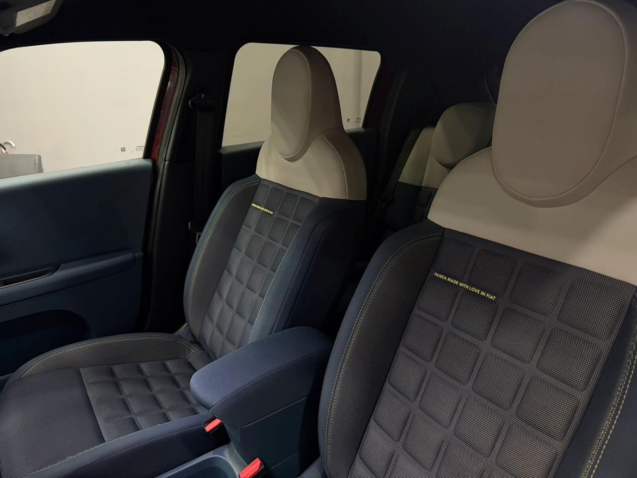 Fiat Grande Panda 1.2 Hybrid 110 CV S&S La Prima