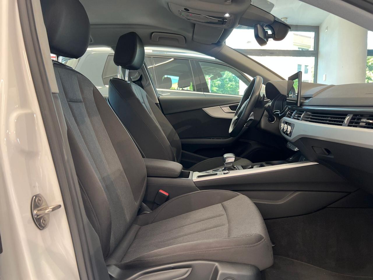 Audi A4 Avant 30 TDI/136 CV S tronic