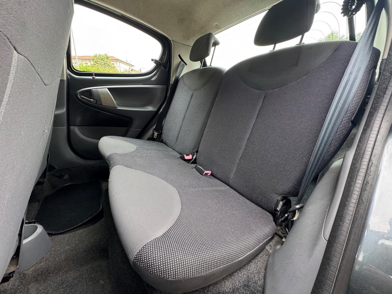 Peugeot 107 1.0 68CV 5p. Sweet Years