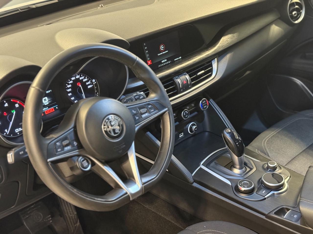 Alfa Romeo Stelvio 2.2 Turbodiesel 180 CV AT8 Q4 Executive