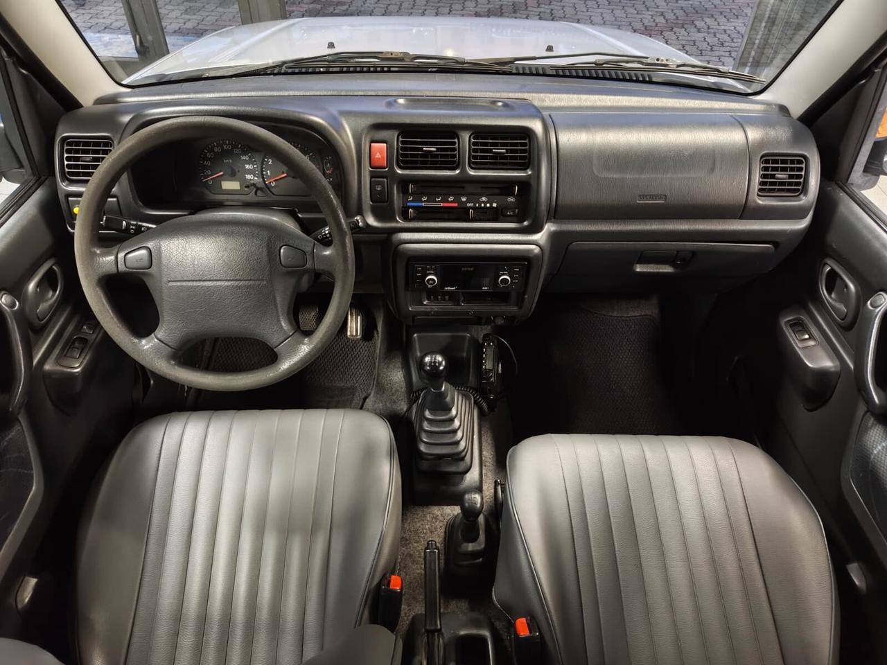 Suzuki Jimny 1.3i 4WD GANCIO TRAINO NEOPATENTATI
