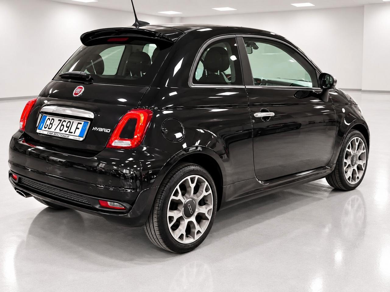 Fiat 500 1.0 Hybrid Rockstar