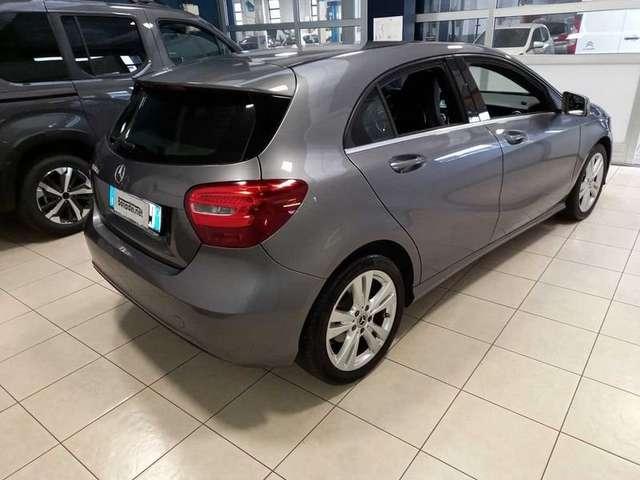 Mercedes-Benz A 180 A 180 d Automatic Business