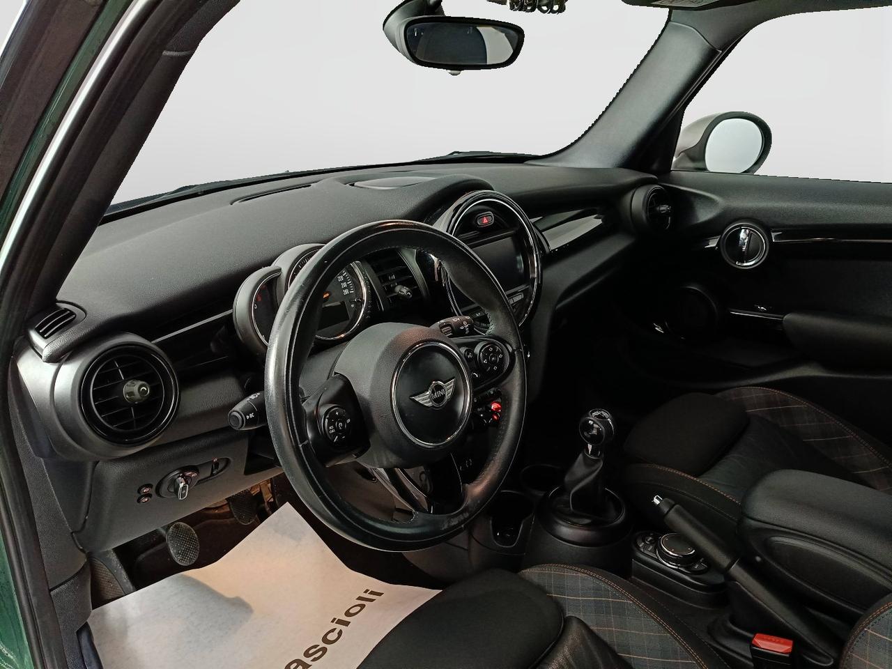 MINI Mini IV F55-F56 2014 - Mini 1.5 Cooper D Hype Seven 5p