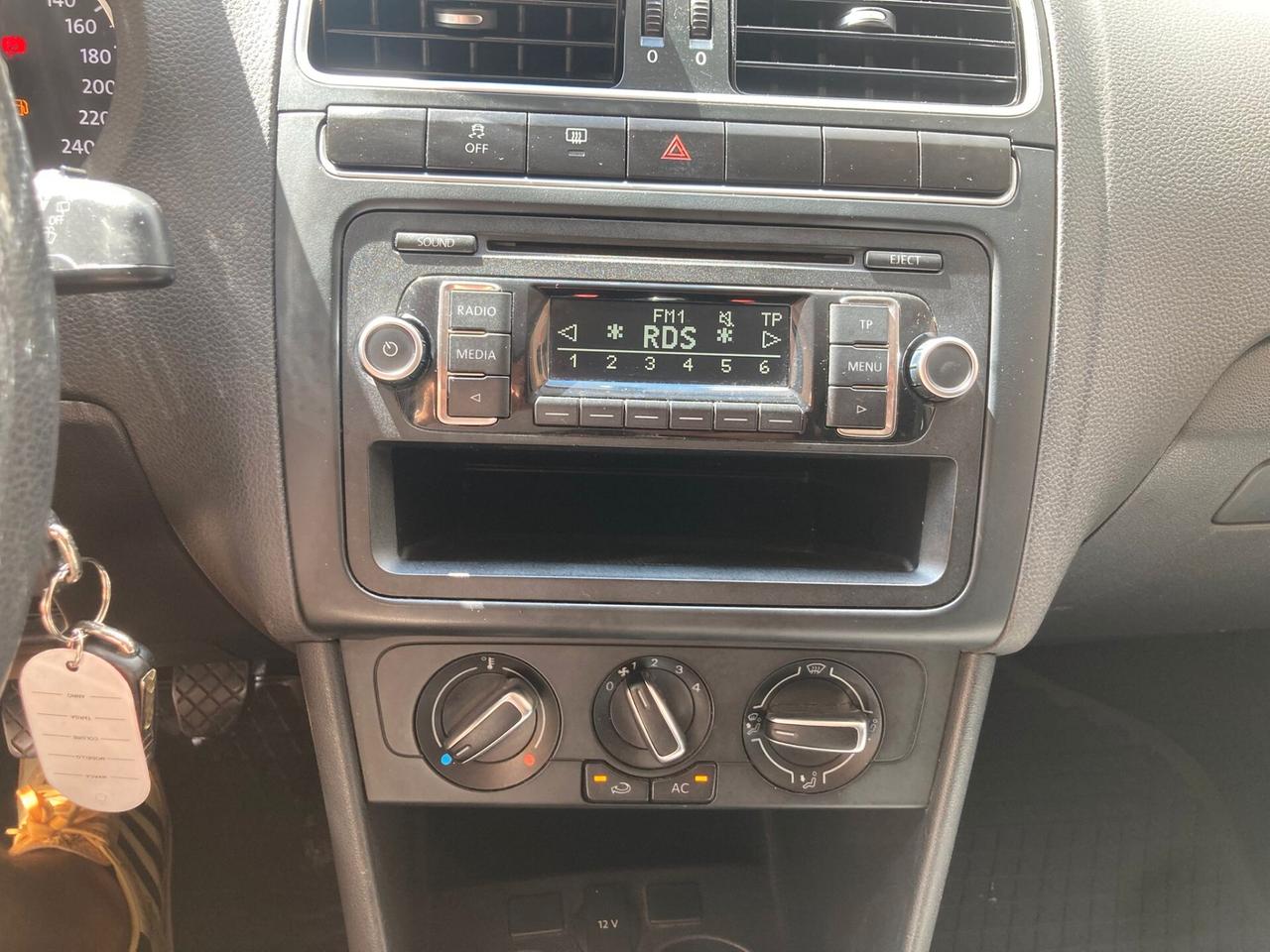 Volkswagen Polo 1.2 TDI - IDEALE X NEOPATENTATI - 12\2012