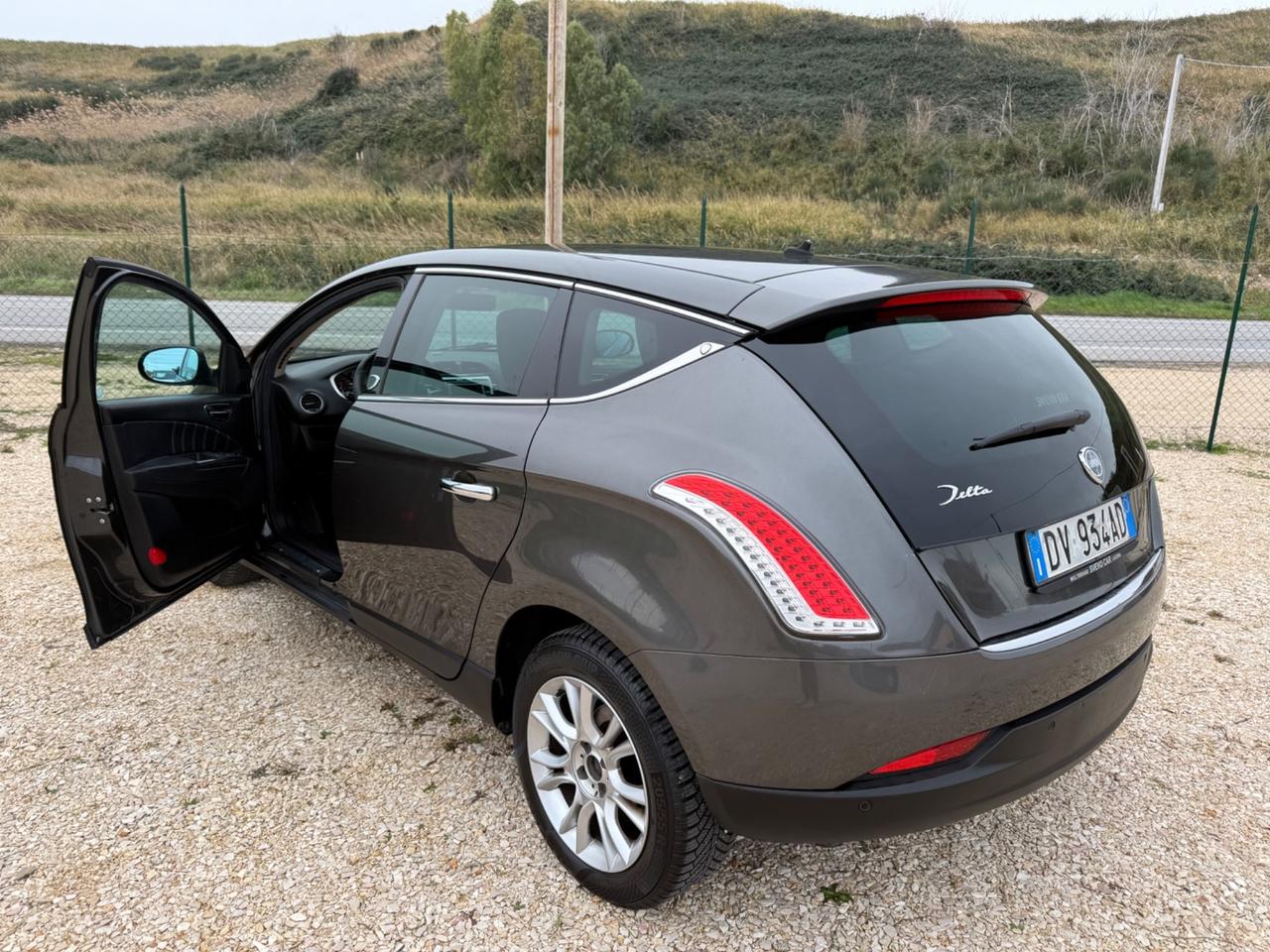 Lancia Delta 1.6 AUTOMATICA MOTORE NUOVO PERMUTE