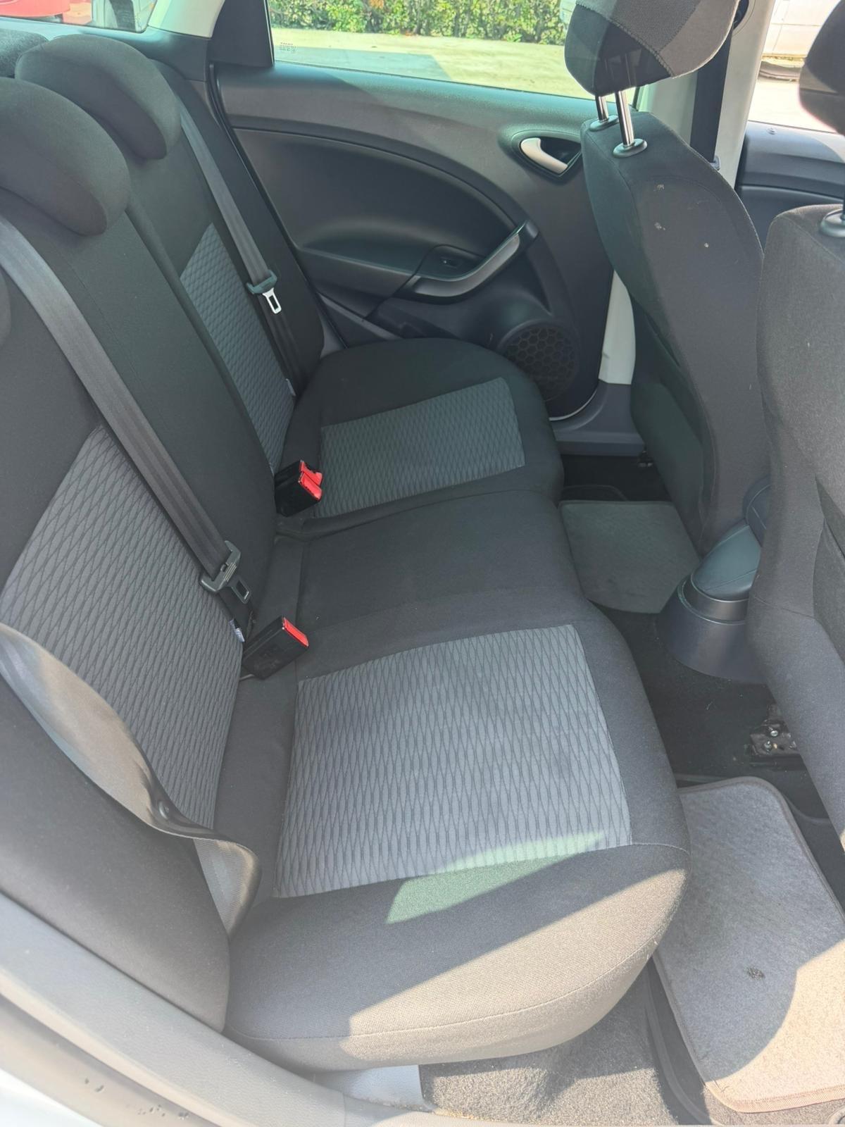 Seat Ibiza 1.6 TDI 105CV CR DPF 5p. Sport neopatentati
