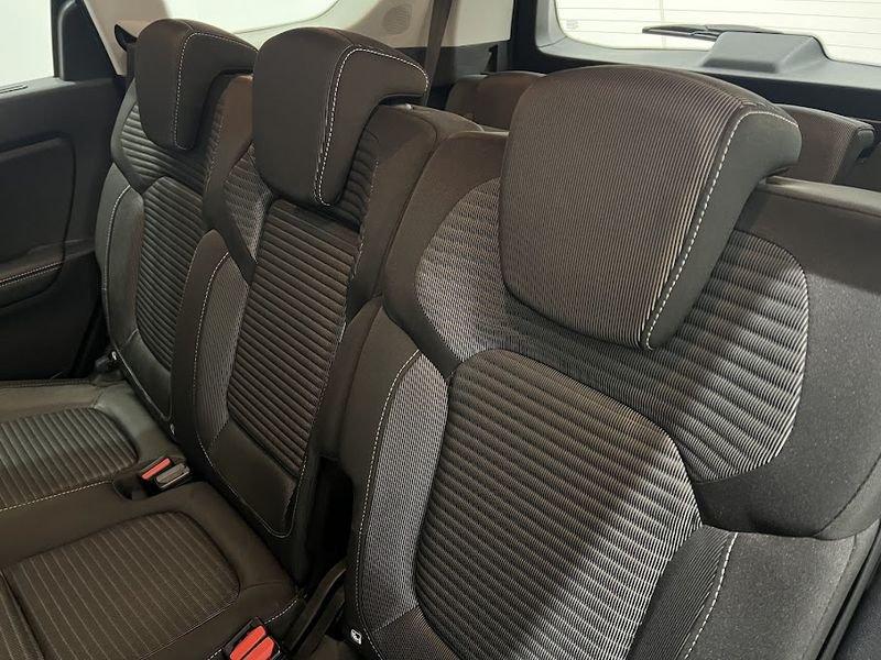 Renault Grand Scénic TCe 140 CV FAP Sport Edition2