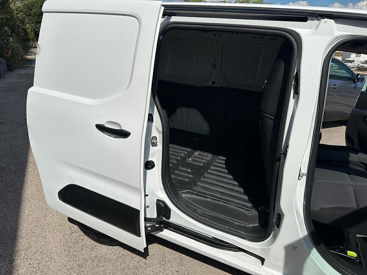 Citroen Berlingo BlueHDi 100 Stop&Start XL Live IVA ESPOSTA