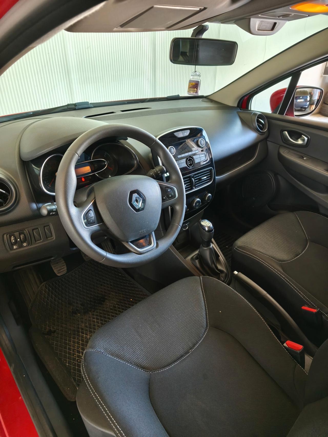 Renault Clio 1.2 75CV 5 porte Intens