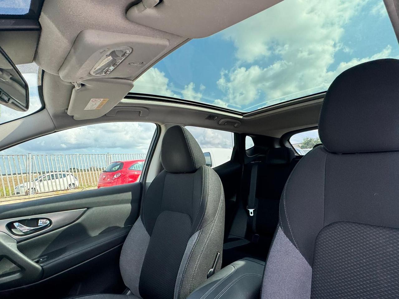 Nissan Qashqai 1.5 dCi 115 CV Tekna FULL