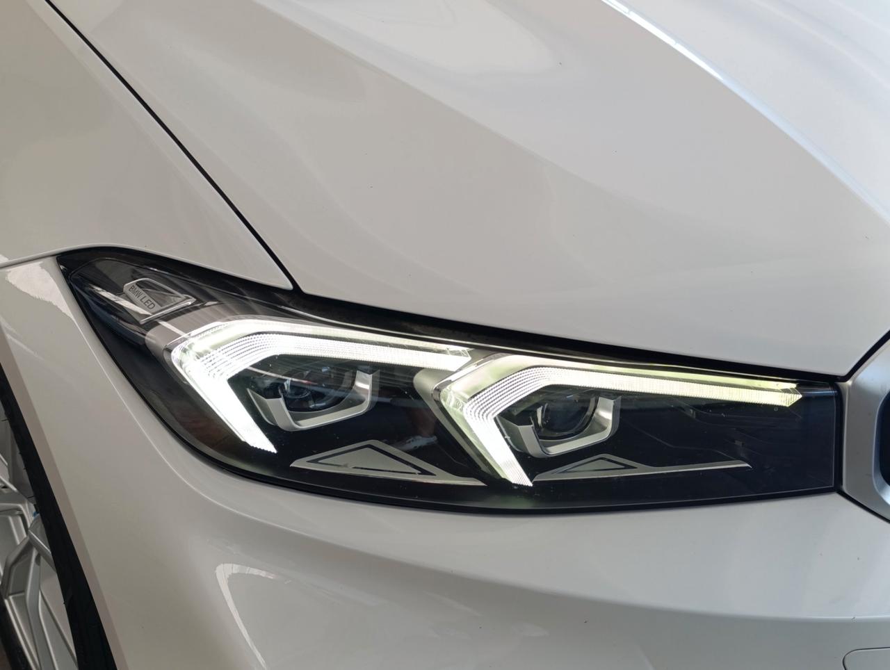 BMW 318 d Touring mhev 48V auto